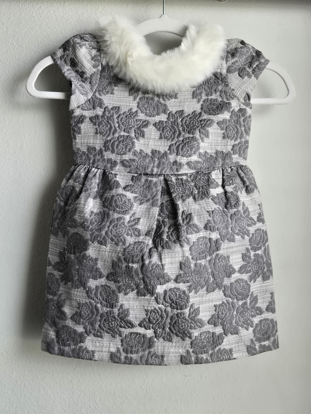 Janie and Jack - Girls' Gray Floral Jacquard Dress with Faux Fur Collar, Sz